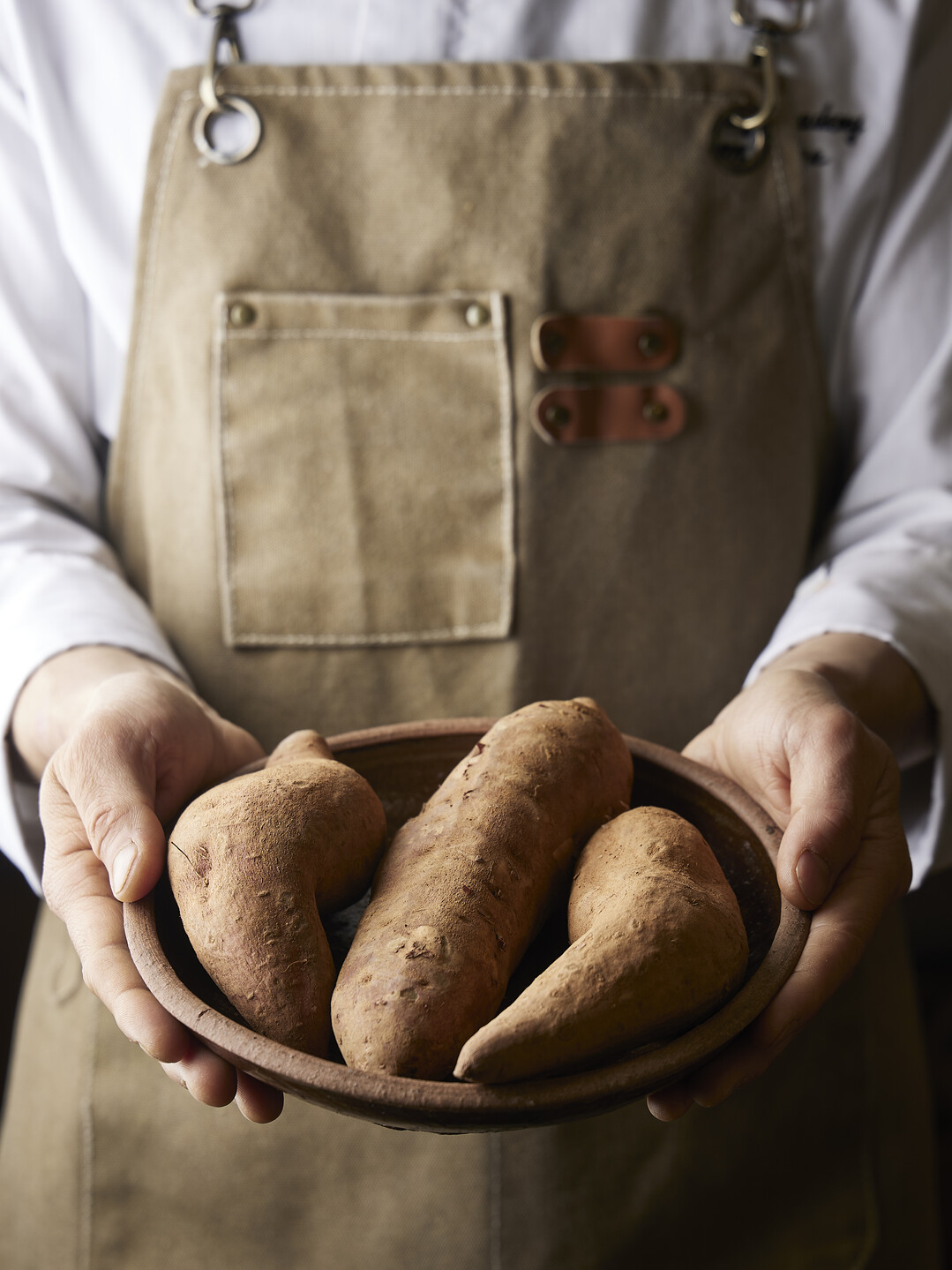 빵 곁에 제철 한 접시-겨울의 달콤함...